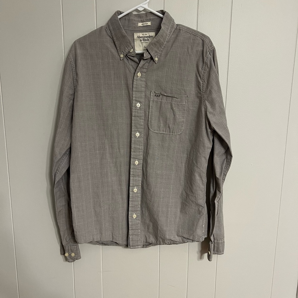 Abercrombie & Fitch long sleeve button-down size large‎